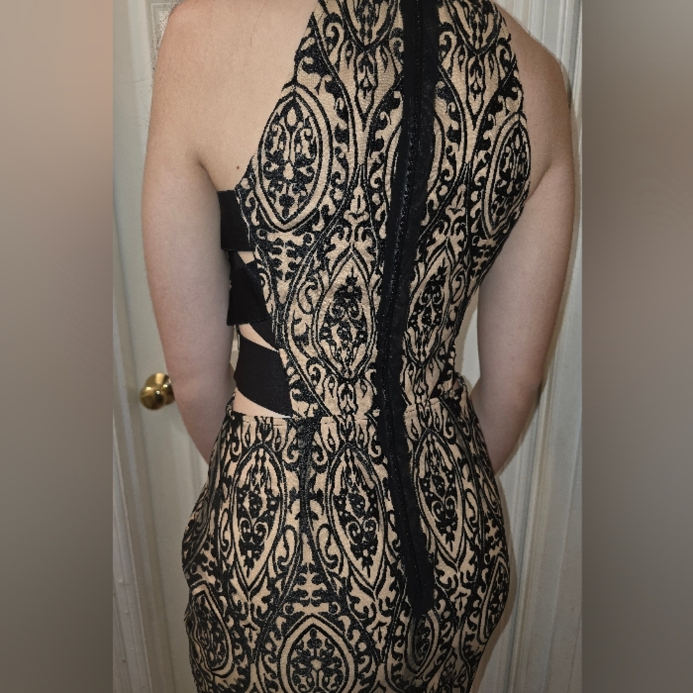 RACHEL Rachel Roy Black and Beige Lace Midi Dress. Size 4